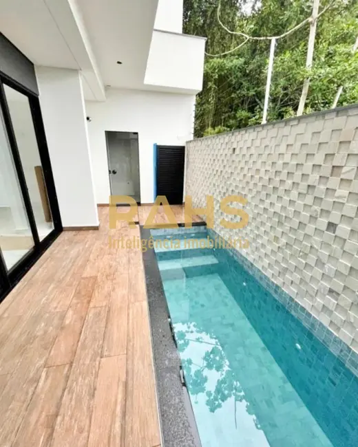 Foto 5 de Casa com 3 quartos à venda, 167m2 em Saguaçu, Joinville - SC