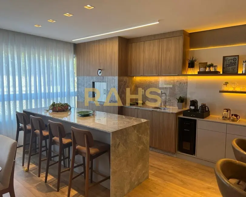 Foto 9 de Apartamento com 3 quartos à venda, 153m2 em Atiradores, Joinville - SC