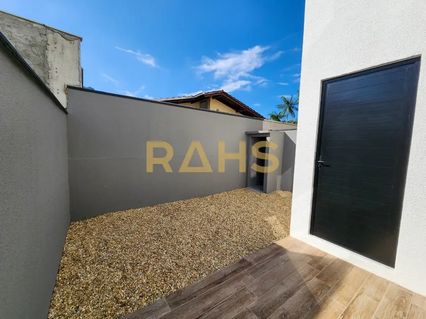 Foto 5 de Casa com 3 quartos à venda, 131m2 em Saguaçu, Joinville - SC