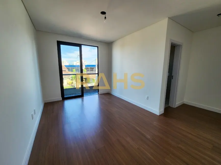 Foto 9 de Casa com 3 quartos à venda, 131m2 em Saguaçu, Joinville - SC