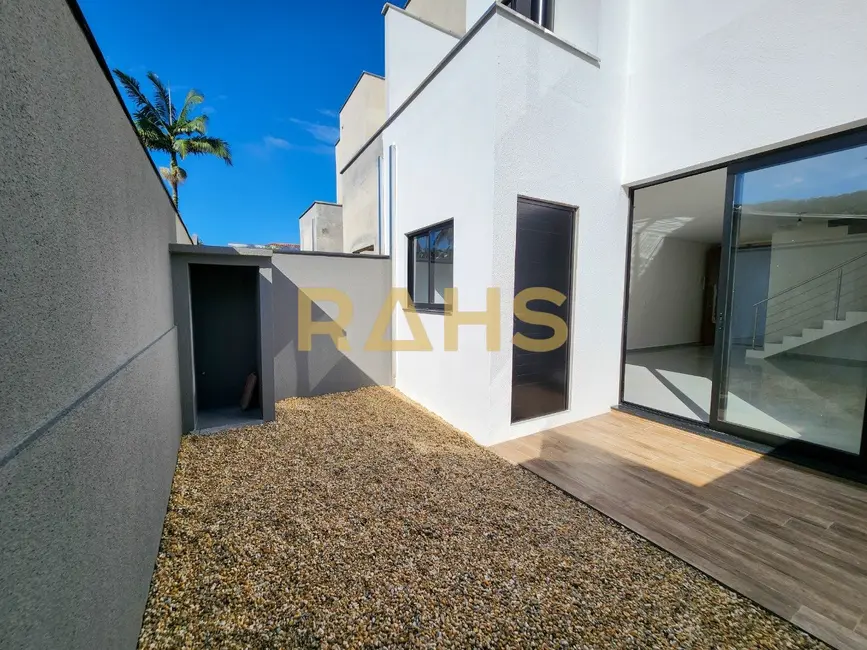 Foto 6 de Casa com 3 quartos à venda, 131m2 em Saguaçu, Joinville - SC