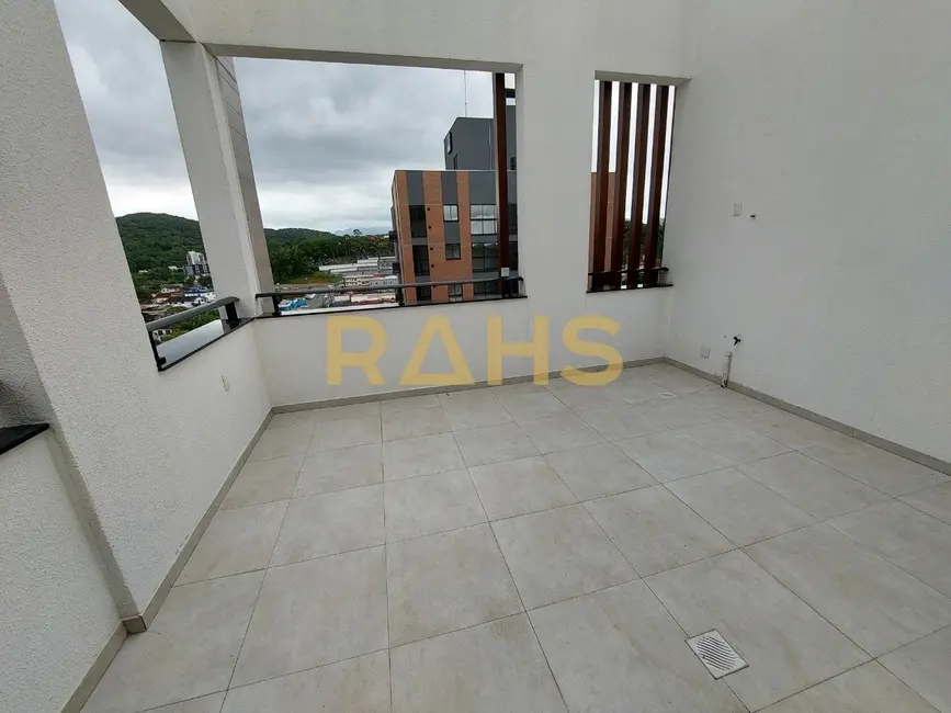 Foto 4 de Cobertura com 3 quartos à venda, 136m2 em Anita Garibaldi, Joinville - SC