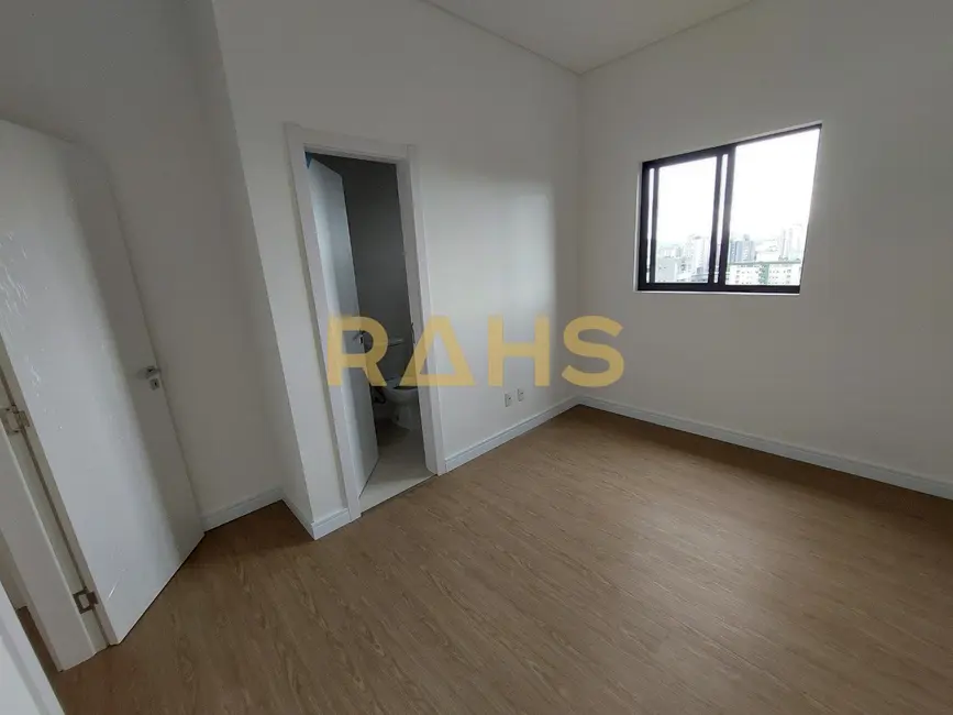 Foto 9 de Cobertura com 3 quartos à venda, 136m2 em Anita Garibaldi, Joinville - SC