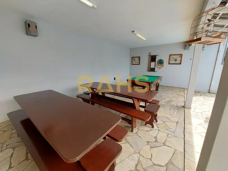 Casa com 3 quartos à venda, 270m2 em Costa e Silva, Joinville - SC - imagem 6 Foto 6 de Casa com 3 quartos à venda, 270m2 em Costa e Silva, Joinville - SC