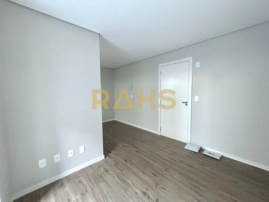 Foto 8 de Apartamento com 2 quartos à venda, 63m2 em Costa e Silva, Joinville - SC