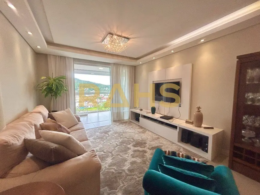 Foto 4 de Apartamento com 3 quartos à venda, 131m2 em Saguaçu, Joinville - SC