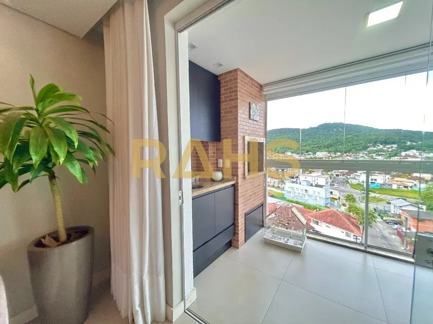 Foto 8 de Apartamento com 3 quartos à venda, 131m2 em Saguaçu, Joinville - SC