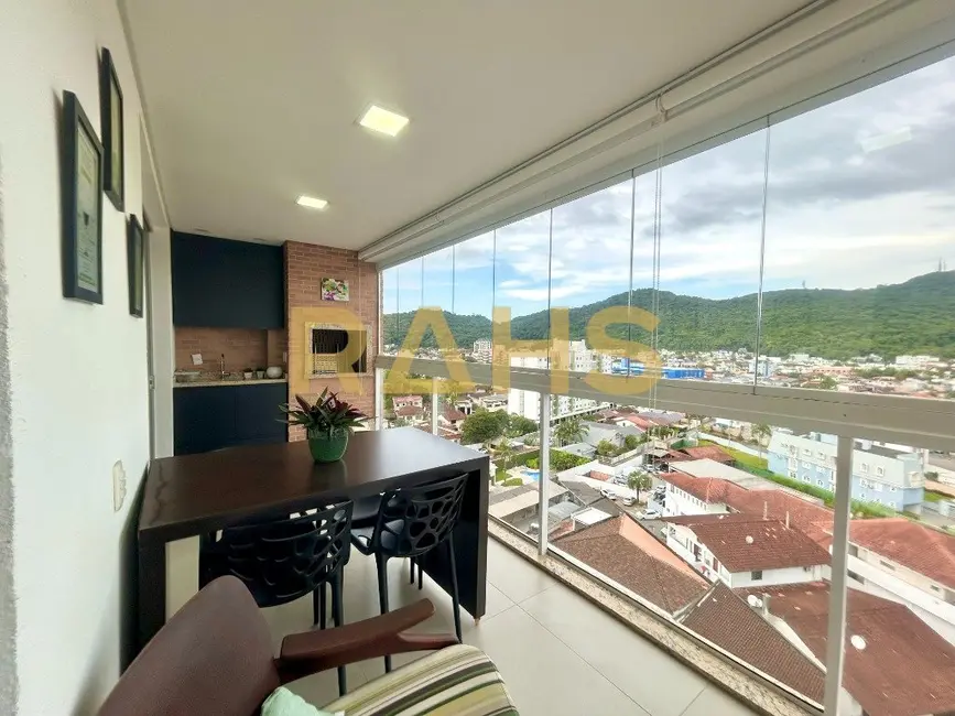 Foto 9 de Apartamento com 3 quartos à venda, 131m2 em Saguaçu, Joinville - SC