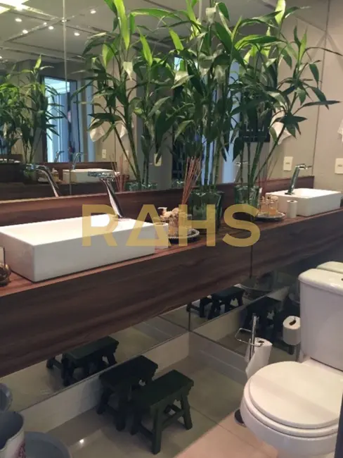 Foto 9 de Apartamento com 3 quartos à venda, 189m2 em Centro, Joinville - SC