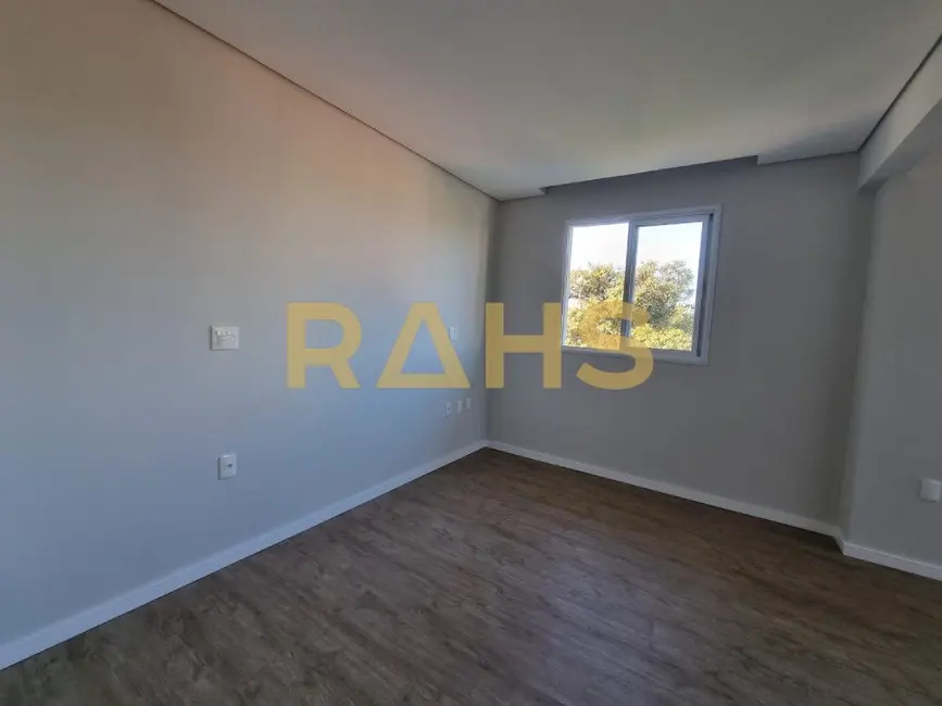 Foto 3 de Cobertura com 3 quartos à venda, 186m2 em Costa e Silva, Joinville - SC