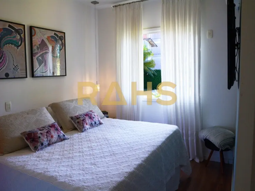 Casa com 3 quartos à venda, 184m2 em Costa e Silva, Joinville - SC - imagem 8 Foto 8 de Casa com 3 quartos à venda, 184m2 em Costa e Silva, Joinville - SC