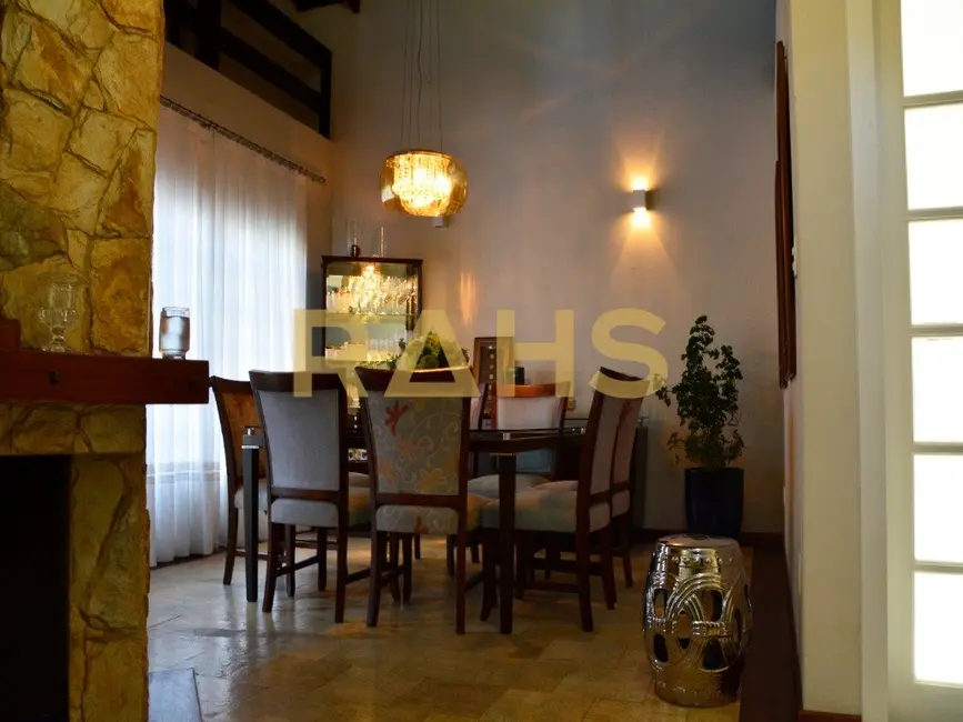 Casa com 3 quartos à venda, 184m2 em Costa e Silva, Joinville - SC - imagem 9 Foto 9 de Casa com 3 quartos à venda, 184m2 em Costa e Silva, Joinville - SC