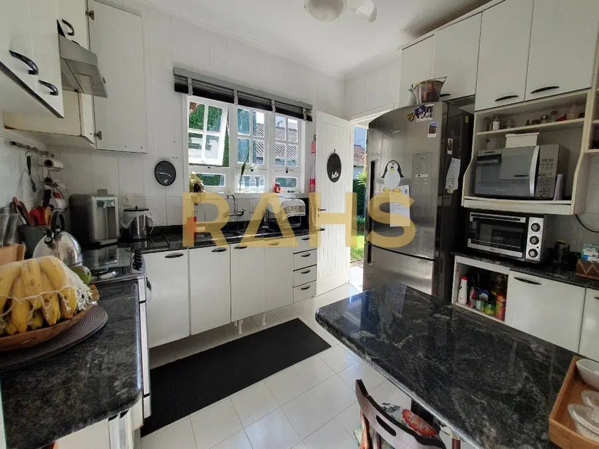 Casa com 3 quartos à venda, 184m2 em Costa e Silva, Joinville - SC - imagem 4 Foto 4 de Casa com 3 quartos à venda, 184m2 em Costa e Silva, Joinville - SC