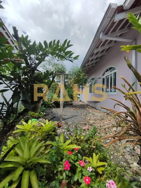 Foto 1 de Casa com 4 quartos à venda, 188m2 em Anita Garibaldi, Joinville - SC
