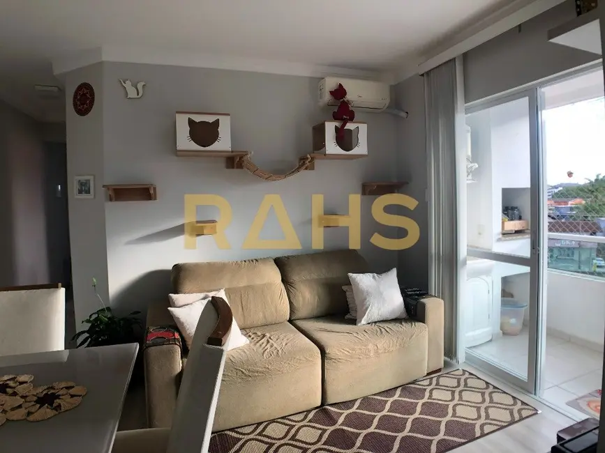 Foto 5 de Apartamento com 2 quartos à venda, 55m2 em Santo Antônio, Joinville - SC