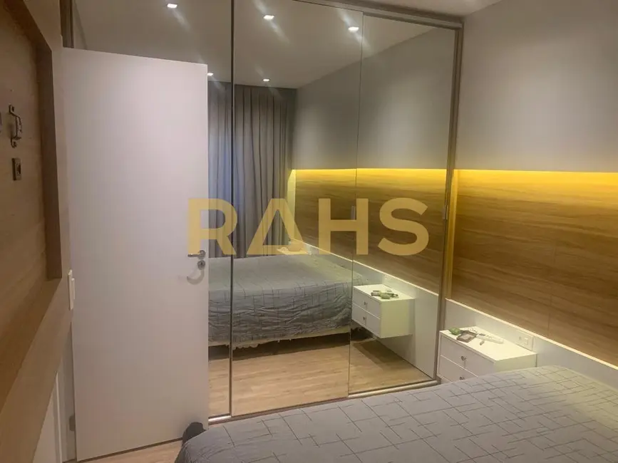 Foto 2 de Apartamento com 2 quartos à venda, 56m2 em Iririú, Joinville - SC