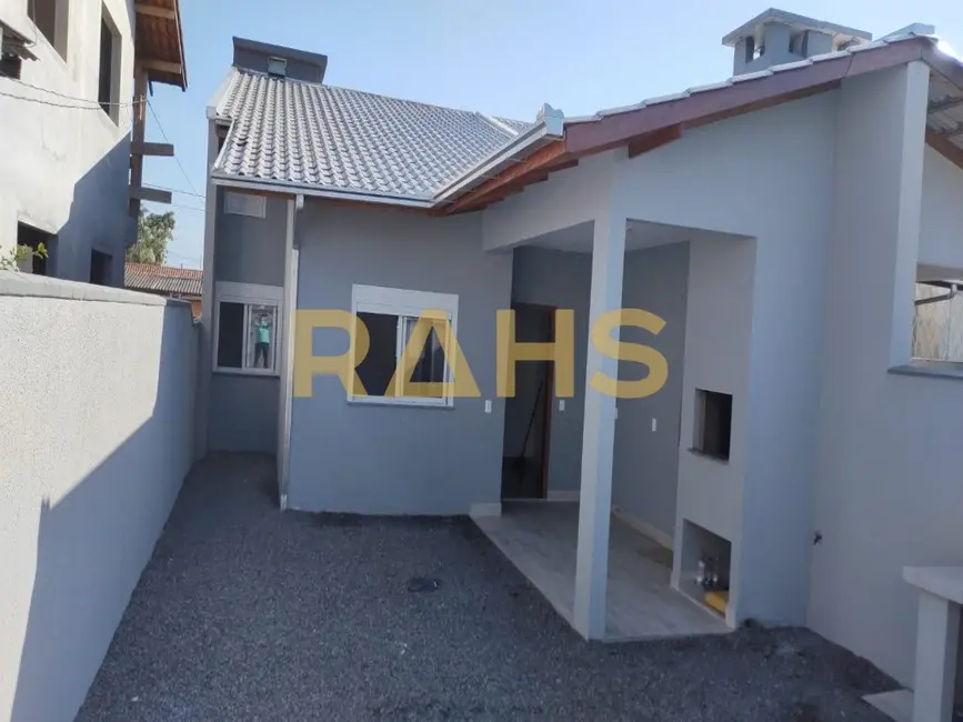 Foto 3 de Casa com 2 quartos à venda, 102m2 em Balneario Picarras - SC