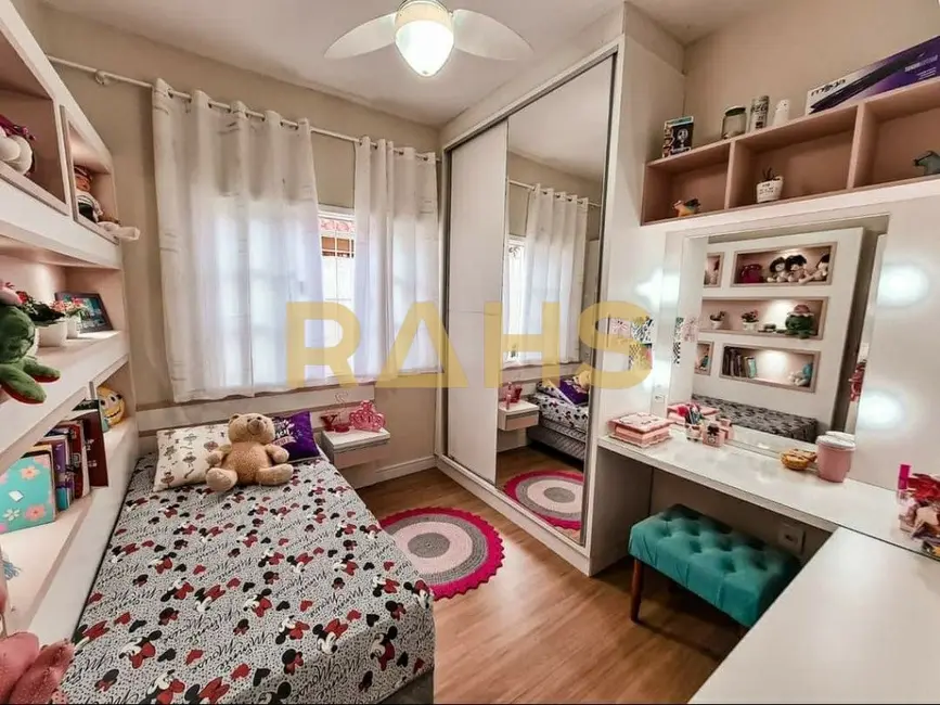 Foto 7 de Casa com 4 quartos à venda, 187m2 em Bom Retiro, Joinville - SC