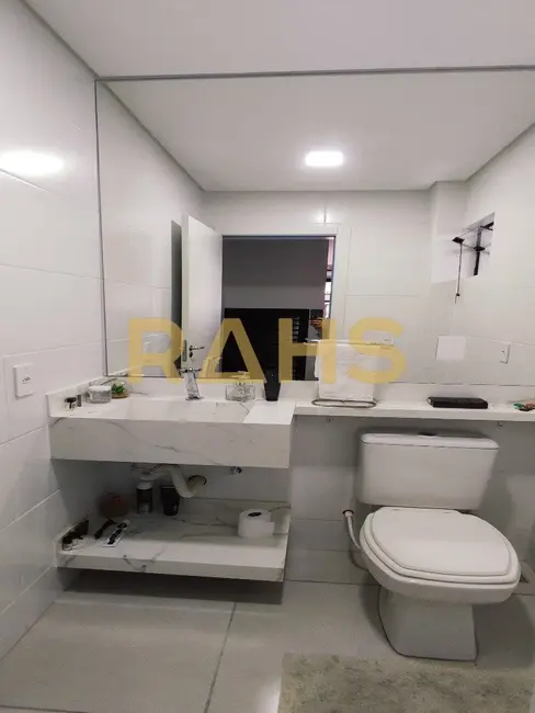 Foto 5 de Casa com 2 quartos à venda, 63m2 em Iririú, Joinville - SC