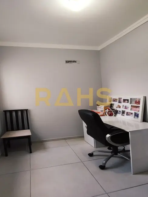 Foto 9 de Casa com 2 quartos à venda, 63m2 em Iririú, Joinville - SC