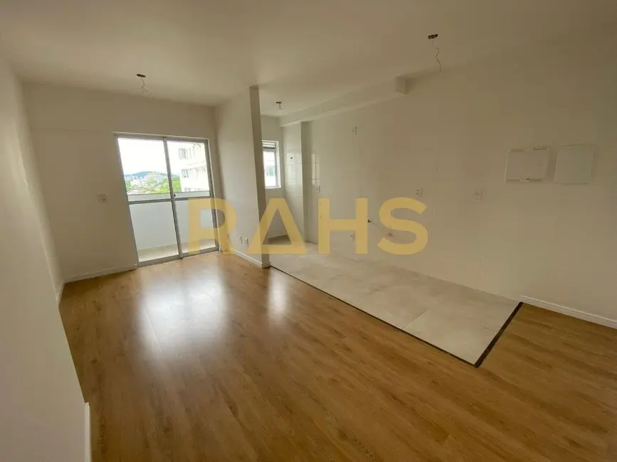 Foto 5 de Apartamento com 2 quartos à venda, 63m2 em Santo Antônio, Joinville - SC