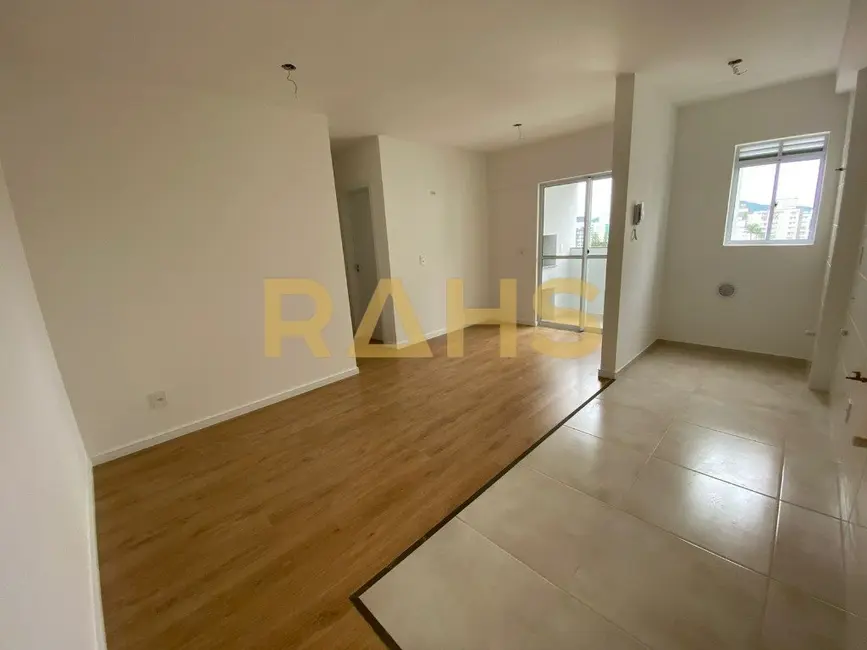 Foto 6 de Apartamento com 2 quartos à venda, 63m2 em Santo Antônio, Joinville - SC