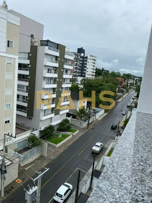 Foto 3 de Apartamento com 2 quartos à venda, 63m2 em Santo Antônio, Joinville - SC