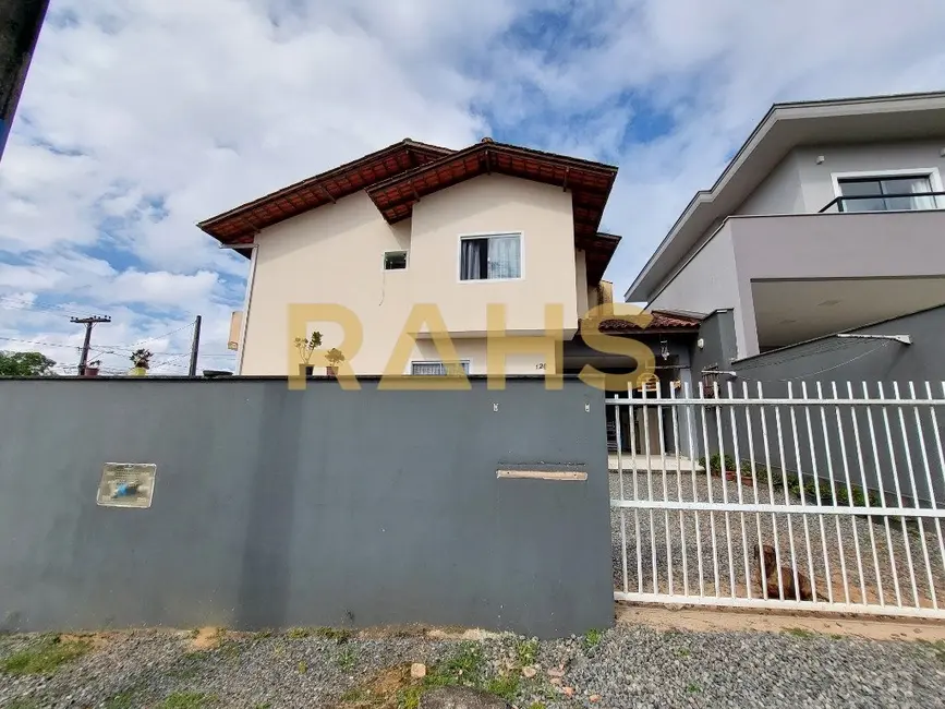 Foto 2 de Casa com 3 quartos à venda, 88m2 em Vila Nova, Joinville - SC