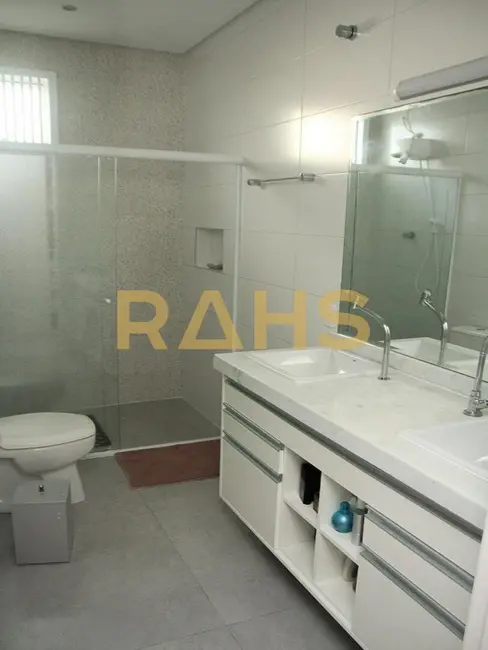 Casa com 3 quartos à venda, 246m2 em Barra Velha - SC - imagem 4 Foto 4 de Casa com 3 quartos à venda, 246m2 em Barra Velha - SC