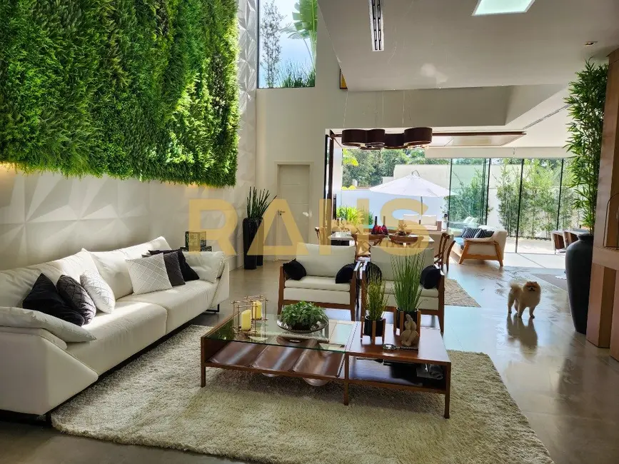 Foto 9 de Casa de Condomínio com 3 quartos à venda, 285m2 em Centro, Araquari - SC