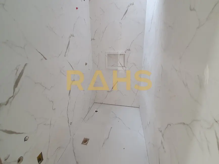 Casa com 2 quartos à venda, 130m2 em América, Joinville - SC - imagem 5 Foto 5 de Casa com 2 quartos à venda, 130m2 em América, Joinville - SC
