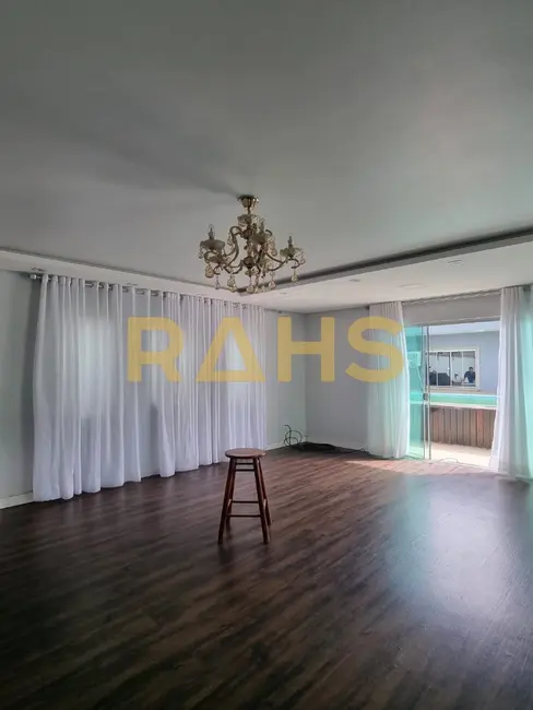 Foto 8 de Casa com 3 quartos à venda, 550m2 em Nova Brasília, Joinville - SC