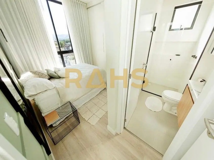 Foto 5 de Apartamento com 2 quartos à venda, 77m2 em Costa e Silva, Joinville - SC