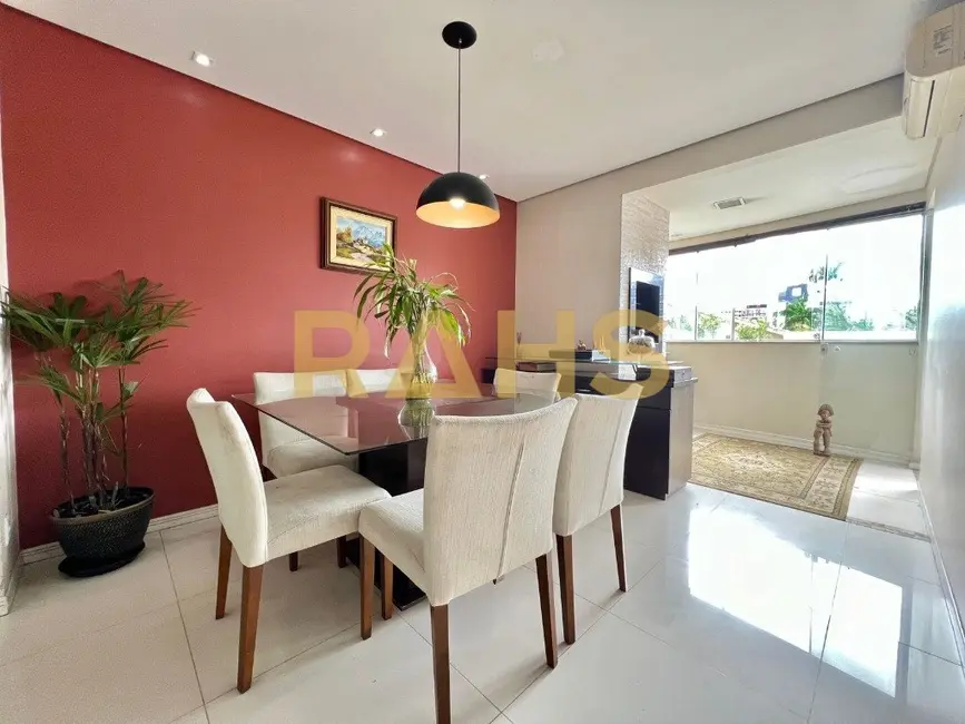 Foto 4 de Apartamento com 3 quartos à venda, 103m2 em Santo Antônio, Joinville - SC