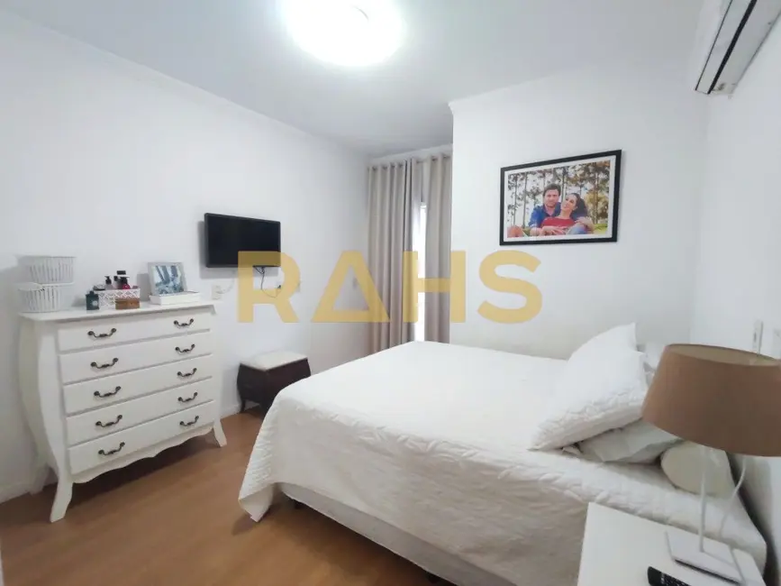 Sobrado com 2 quartos à venda, 66m2 em Costa e Silva, Joinville - SC - imagem 3 Foto 3 de Sobrado com 2 quartos à venda, 66m2 em Costa e Silva, Joinville - SC