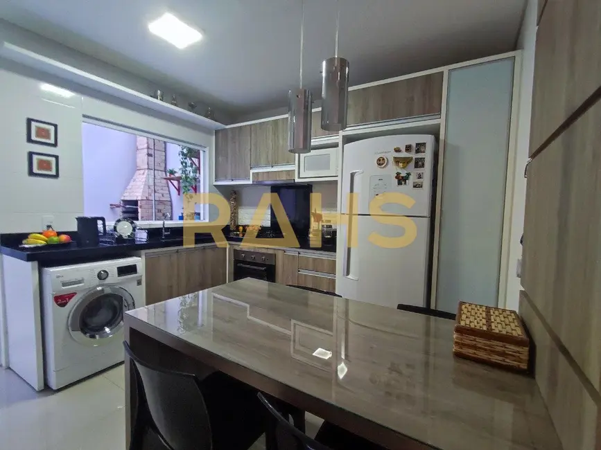 Sobrado com 2 quartos à venda, 66m2 em Costa e Silva, Joinville - SC - imagem 7 Foto 7 de Sobrado com 2 quartos à venda, 66m2 em Costa e Silva, Joinville - SC