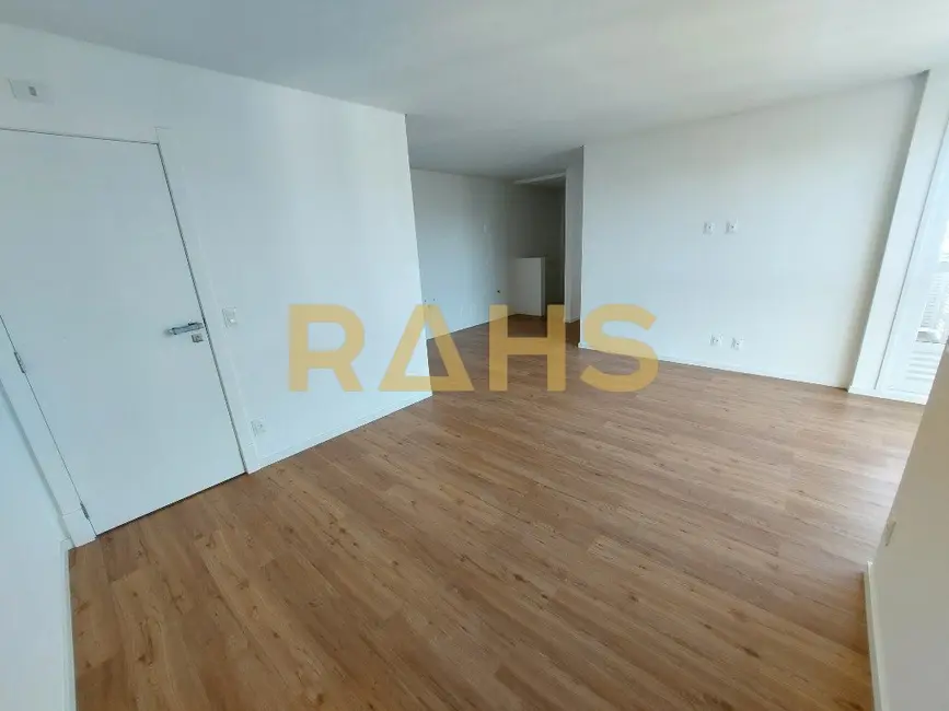 Foto 2 de Apartamento com 3 quartos à venda, 80m2 em Centro, Joinville - SC