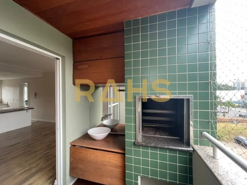 Foto 6 de Apartamento com 3 quartos à venda, 109m2 em Anita Garibaldi, Joinville - SC