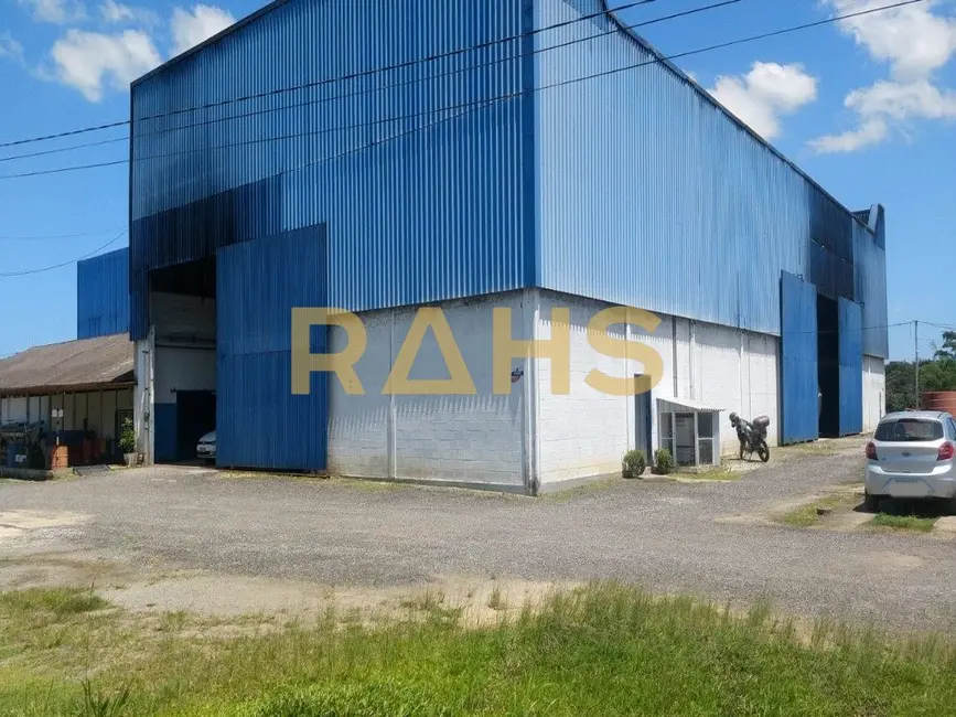 Foto 3 de Armazém / Galpão à venda, 2847m2 em Araquari - SC