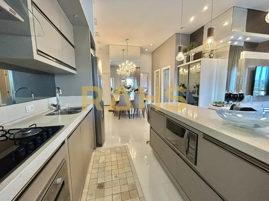 Foto 3 de Cobertura com 2 quartos à venda, 167m2 em Santo Antônio, Joinville - SC