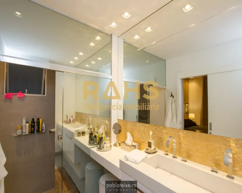 Foto 9 de Apartamento com 3 quartos à venda, 223m2 em Atiradores, Joinville - SC