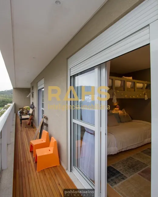 Foto 4 de Apartamento com 3 quartos à venda, 223m2 em Atiradores, Joinville - SC