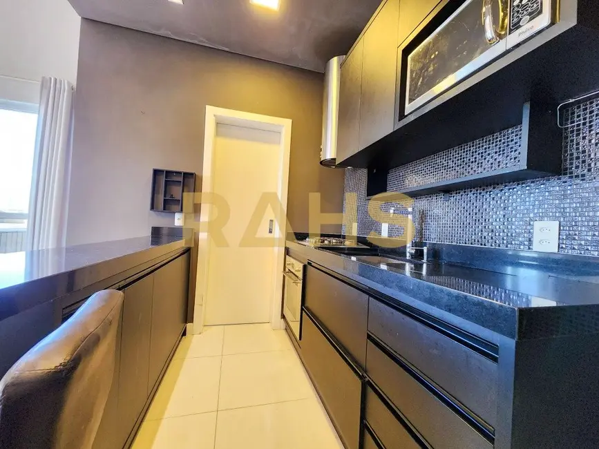 Foto 7 de Cobertura com 3 quartos à venda, 169m2 em Santo Antônio, Joinville - SC