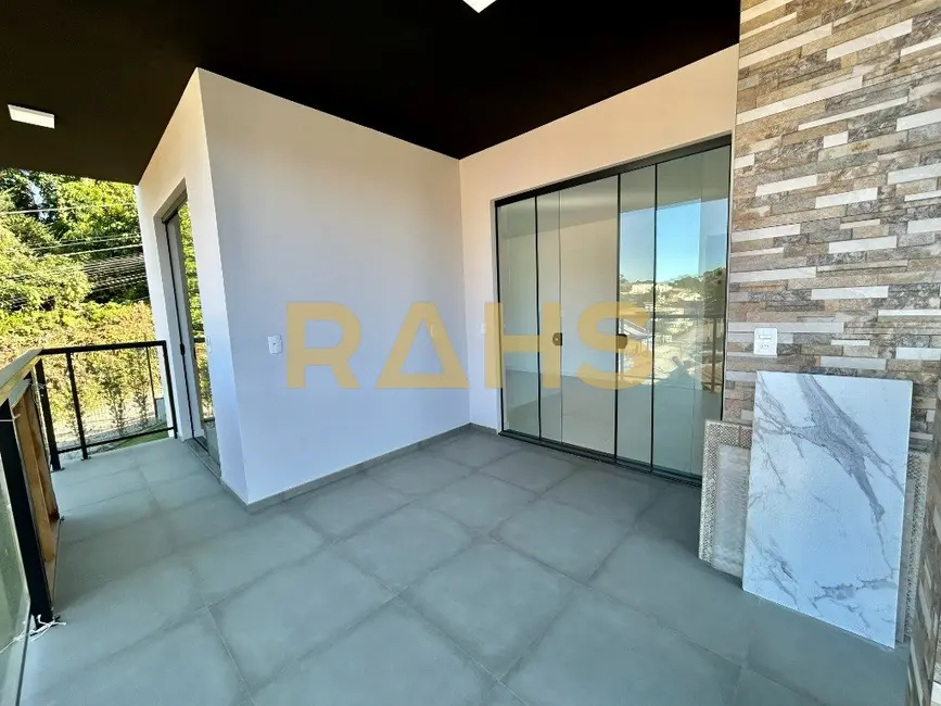 Foto 9 de Casa com 3 quartos à venda, 130m2 em Floresta, Joinville - SC