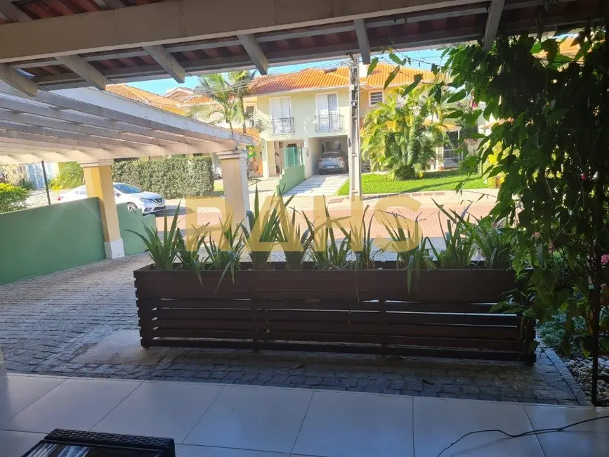 Casa de Condomínio com 4 quartos à venda em América, Joinville - SC - imagem 8 Foto 8 de Casa de Condomínio com 4 quartos à venda em América, Joinville - SC