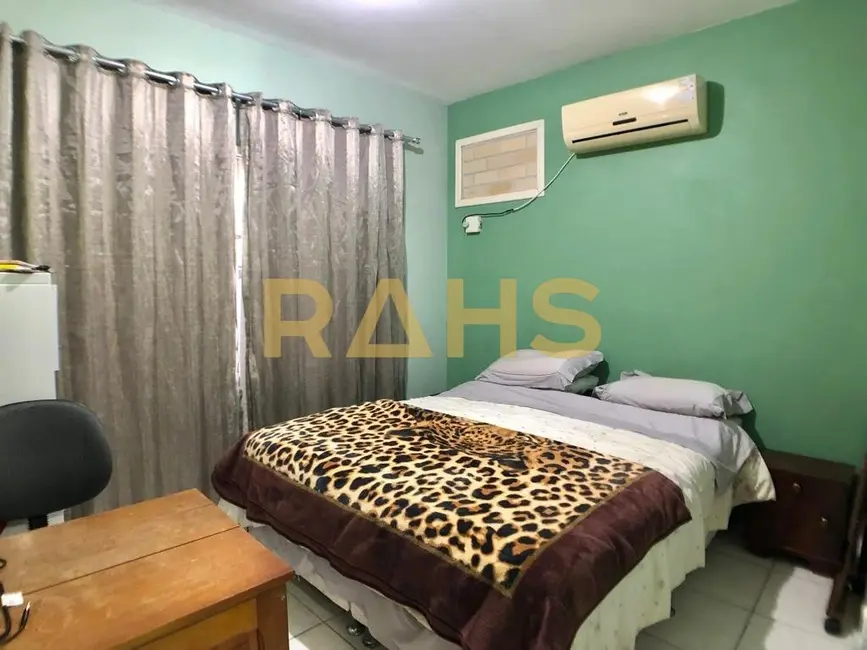 Casa com 3 quartos à venda em Espinheiros, Joinville - SC - imagem 8 Foto 8 de Casa com 3 quartos à venda em Espinheiros, Joinville - SC