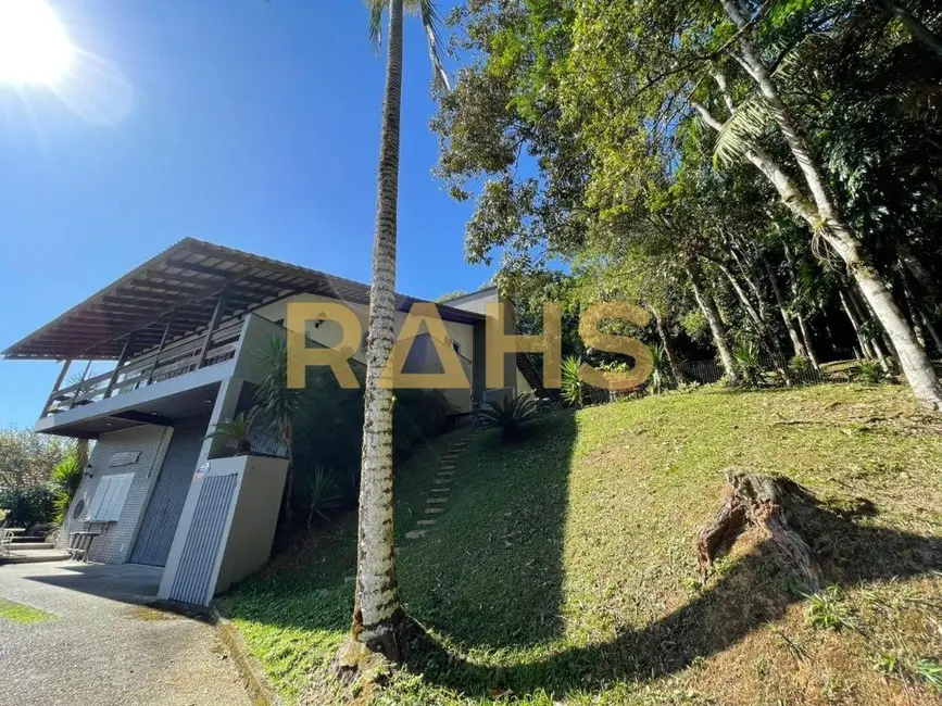 Casa com 5 quartos à venda, 500m2 em América, Joinville - SC - imagem 6 Foto 6 de Casa com 5 quartos à venda, 500m2 em América, Joinville - SC