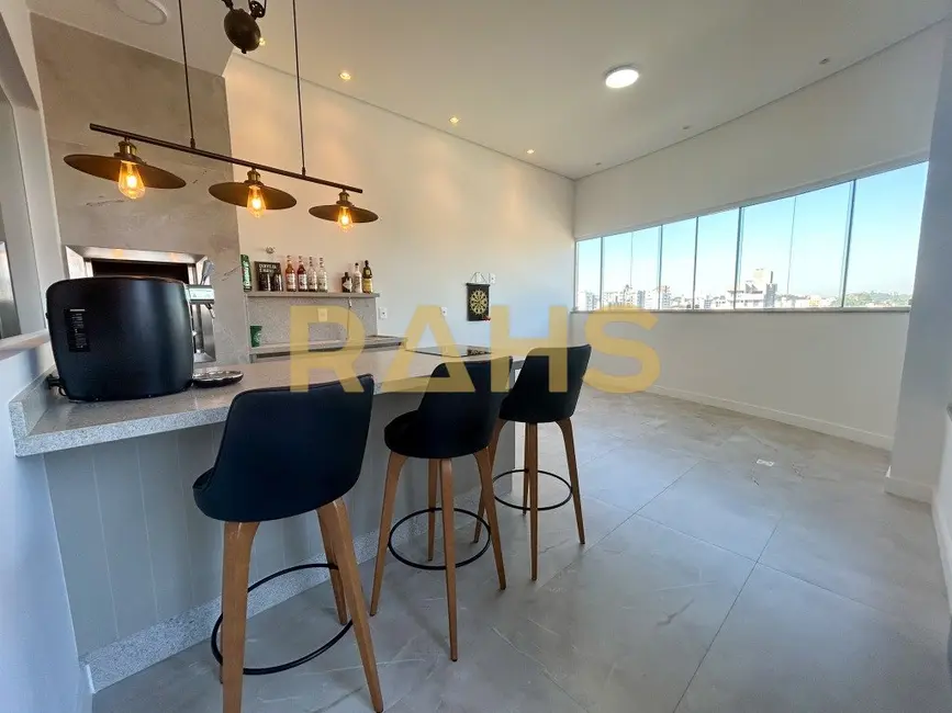 Foto 6 de Cobertura com 4 quartos à venda, 194m2 em Santo Antônio, Joinville - SC