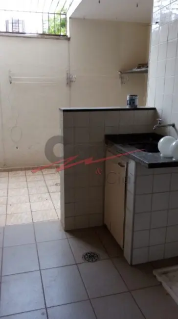 Apartamento com 3 quartos para alugar, 99m2 em Jardim Irajá, Ribeirao Preto - SP - imagem 9 Foto 9 de Apartamento com 3 quartos para alugar, 99m2 em Jardim Irajá, Ribeirao Preto - SP