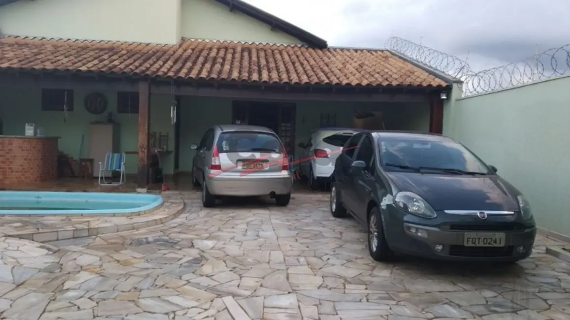 Foto 2 de Casa com 3 quartos à venda, 220m2 em Ribeirao Preto - SP